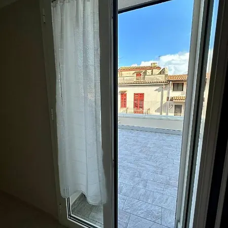 The White Porticello